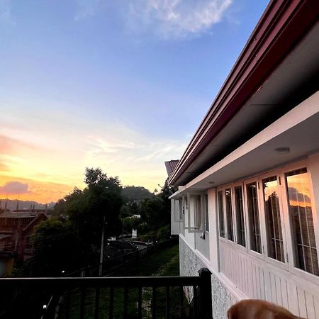 Louis Lake Villa Канди Экстерьер фото